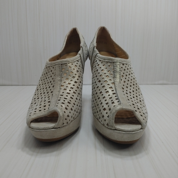 Paul Green Passion Bootie Lazer Cut Perforated Peep Toe Platform Ankle Shootie - Picture 3 of 10